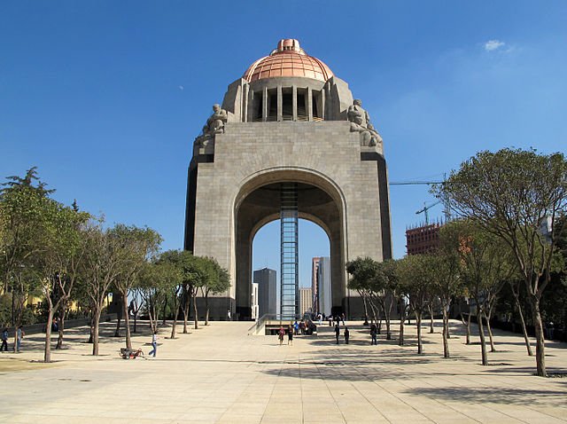 Monumento a la Revolución